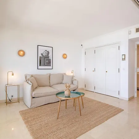 Διαμέρισμα Georges Iii - With Panoramic View Of *