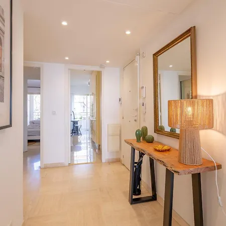 Georges Iii - With Panoramic View Of 칸느