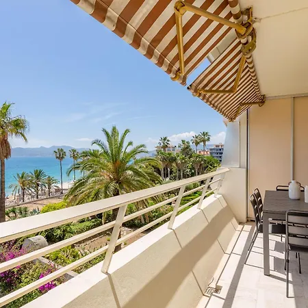 Georges Iii - With Panoramic View Of *