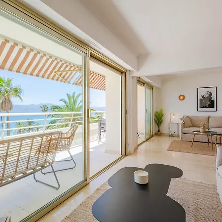 Georges Iii - With Panoramic View Of 아파트