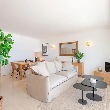 Georges Iii - With Panoramic View Of